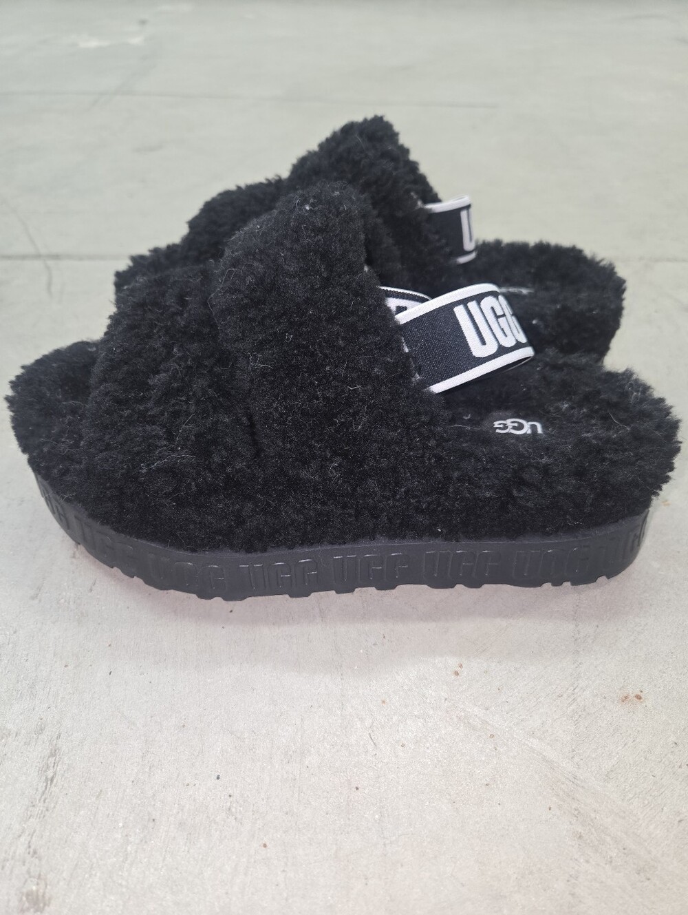 UGG Black Fluff Slide